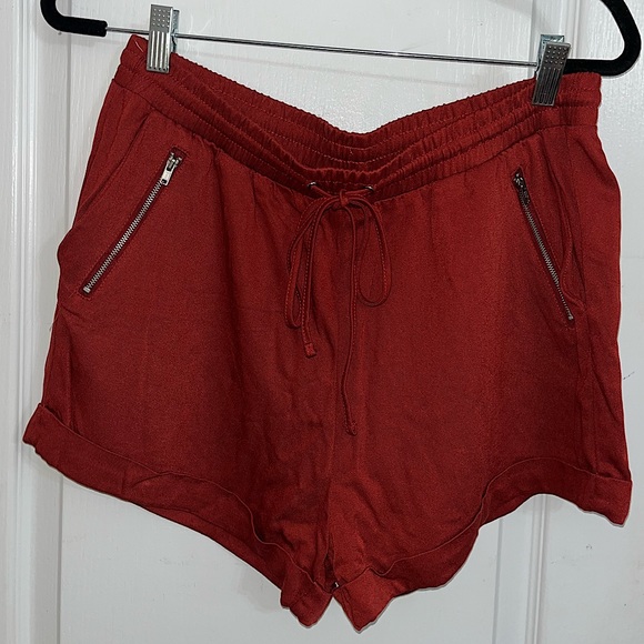 Forever21 Rust Red High Rise Shorts with Side Zippers NWT — Large - Picture 2 of 5